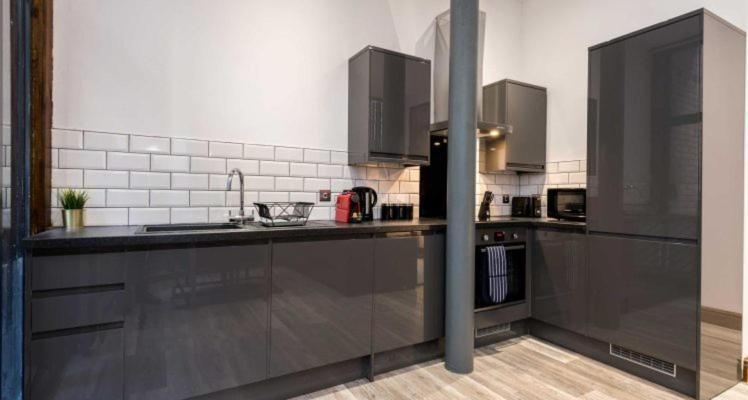 27 Stanley Street Aparthotel By Ustay Liverpool Exteriör bild